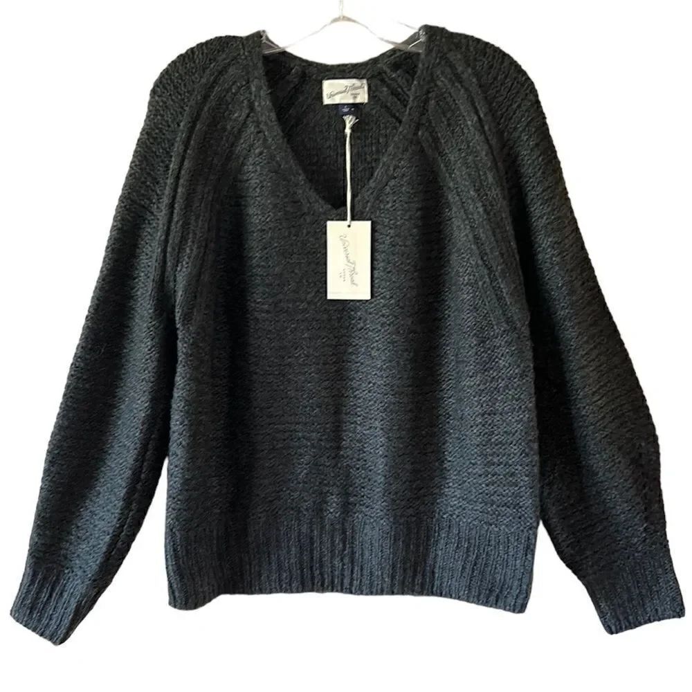 NEW Universal Thread Dark Grey V Neck Sweater